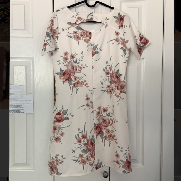 Floral dress - Picture 2 of 4